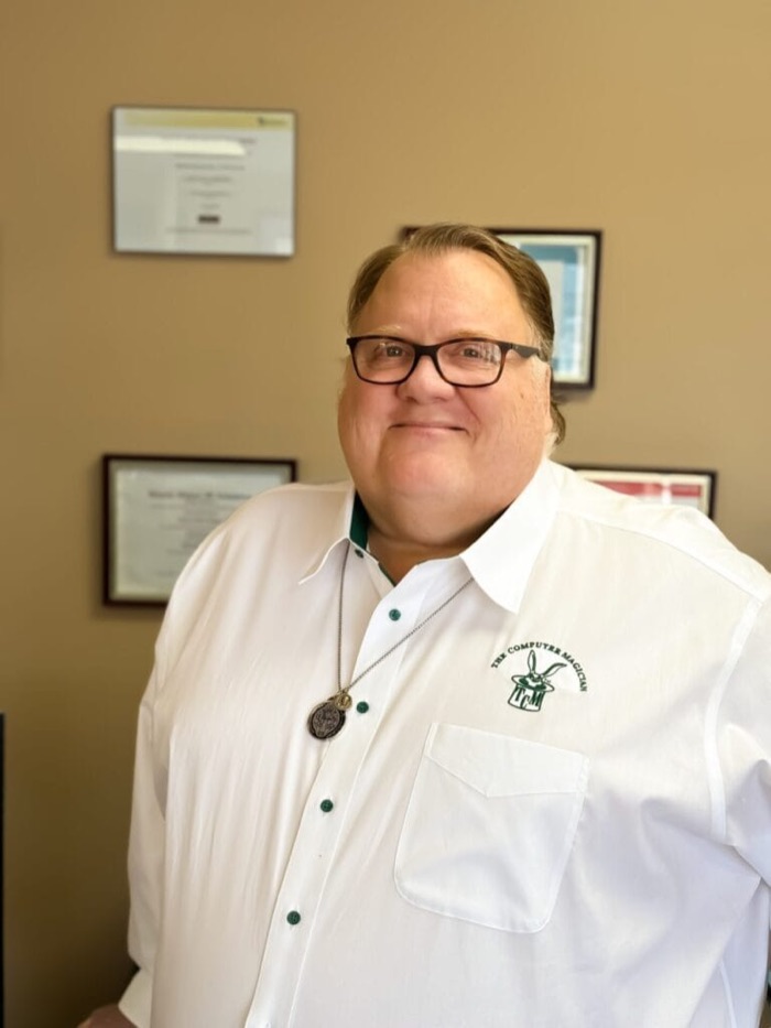 Luis “Lou” Villamonte, Owner