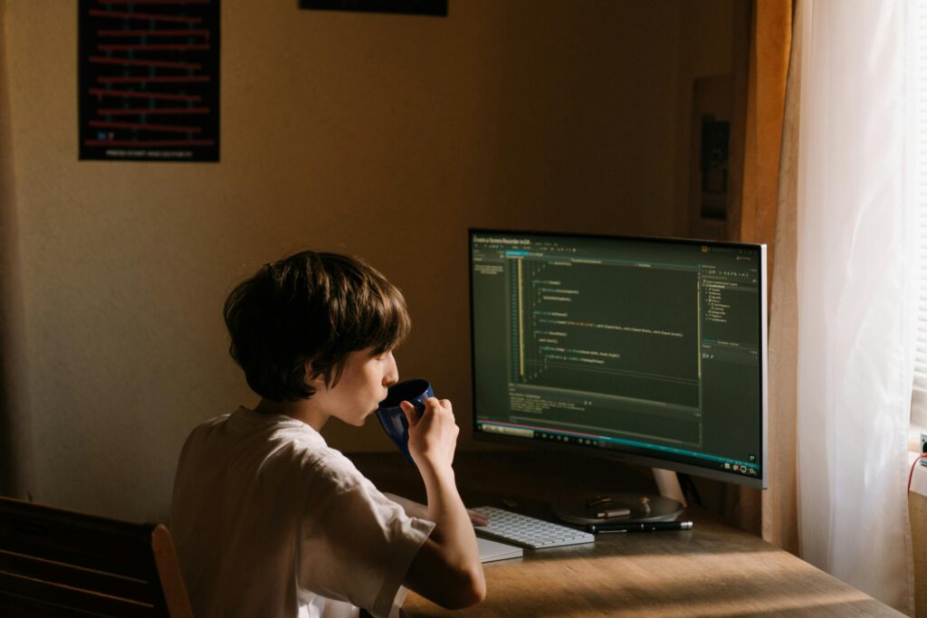 Remote IT support technician providing remote computer help in Lincoln Nebraska